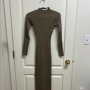 Maxi Mock Neck Long Sleeve Sweater Dress with Slit | Size S Light Brown
